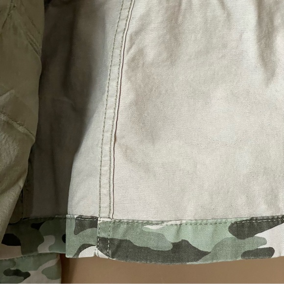 Banana Republic Camo Utility Jacket Petite Size Small - Picture 6 of 16
